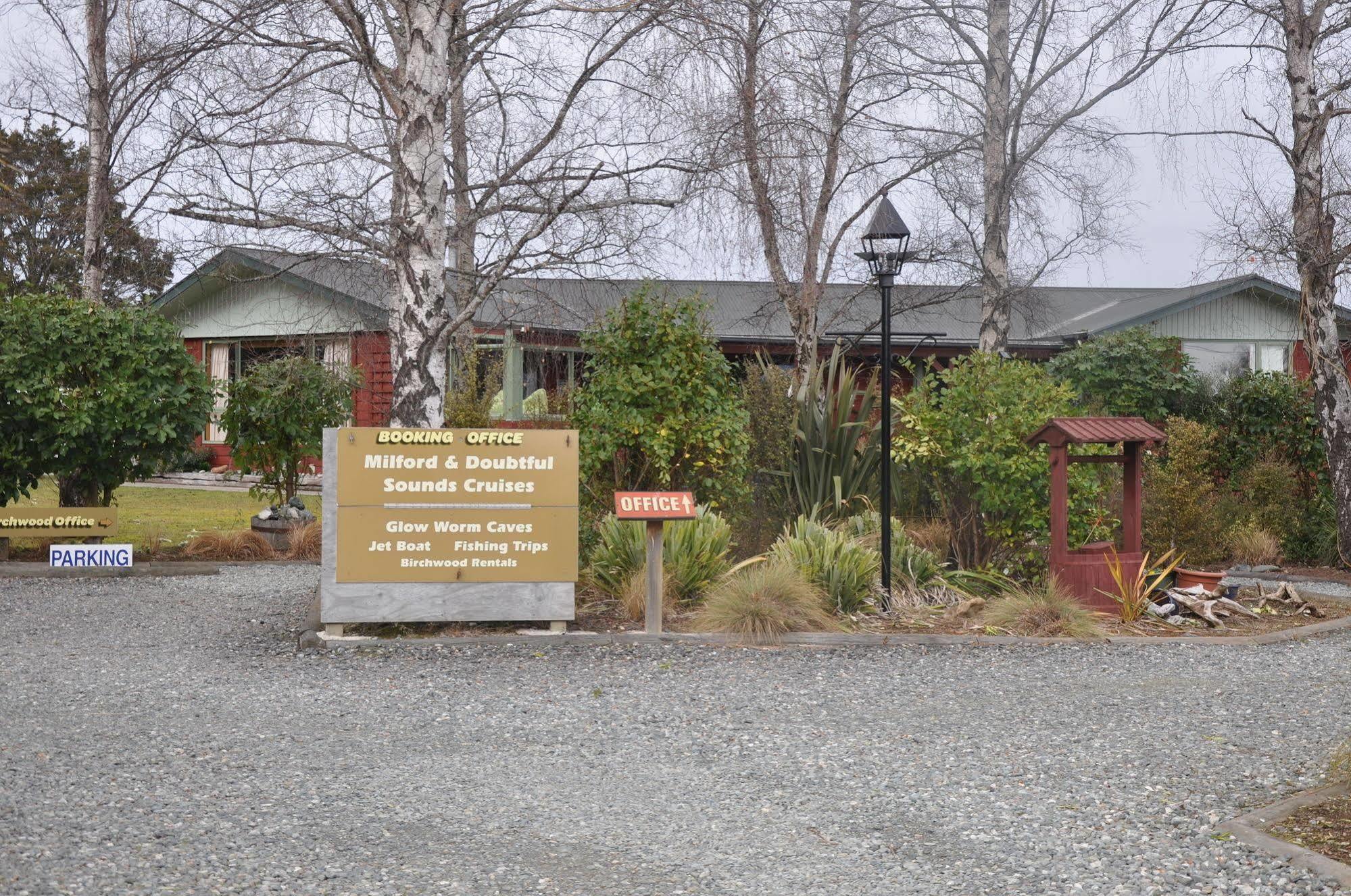 Birchwood Cottages Te Anau Exteriör bild