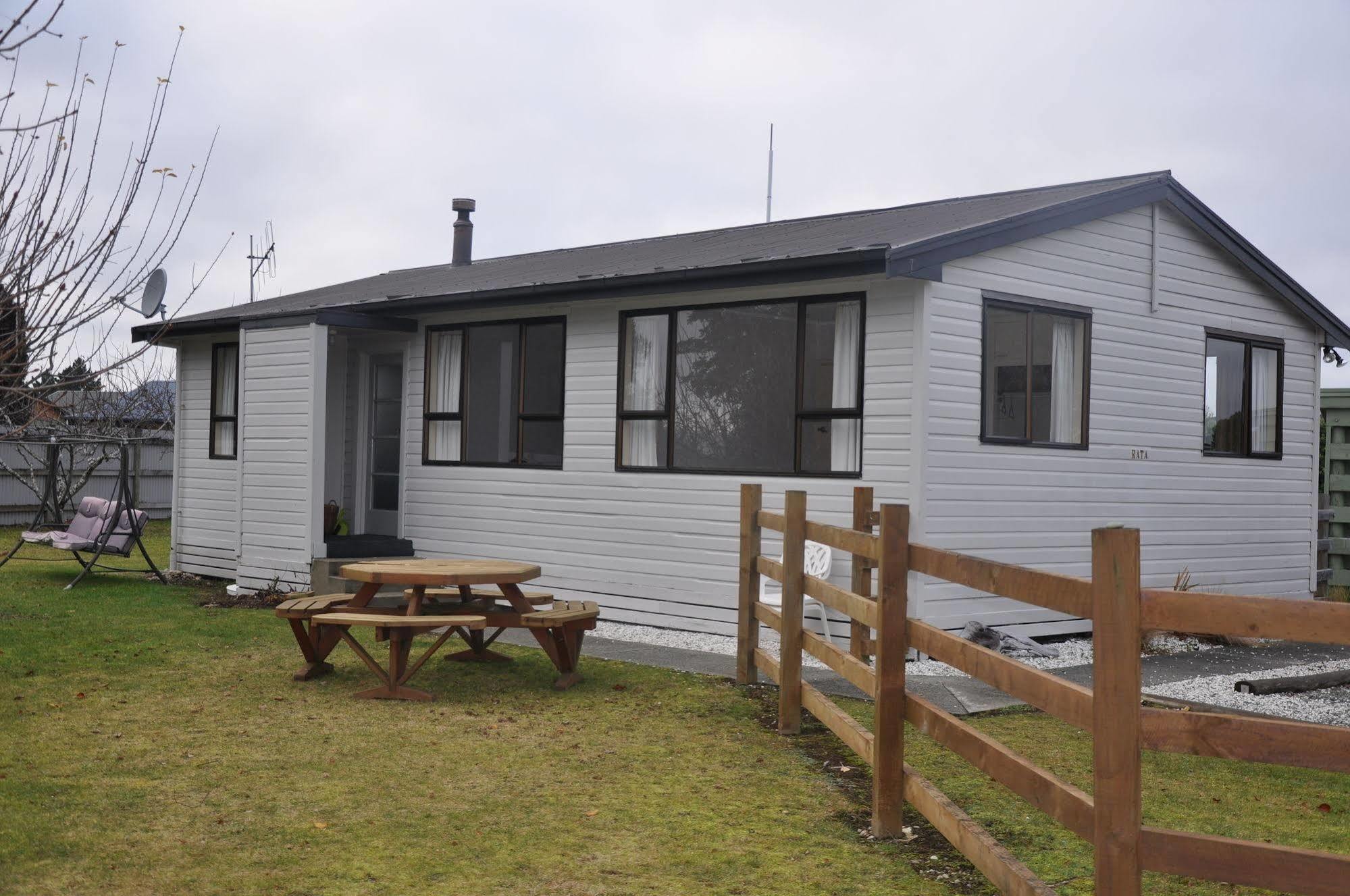 Birchwood Cottages Te Anau Exteriör bild
