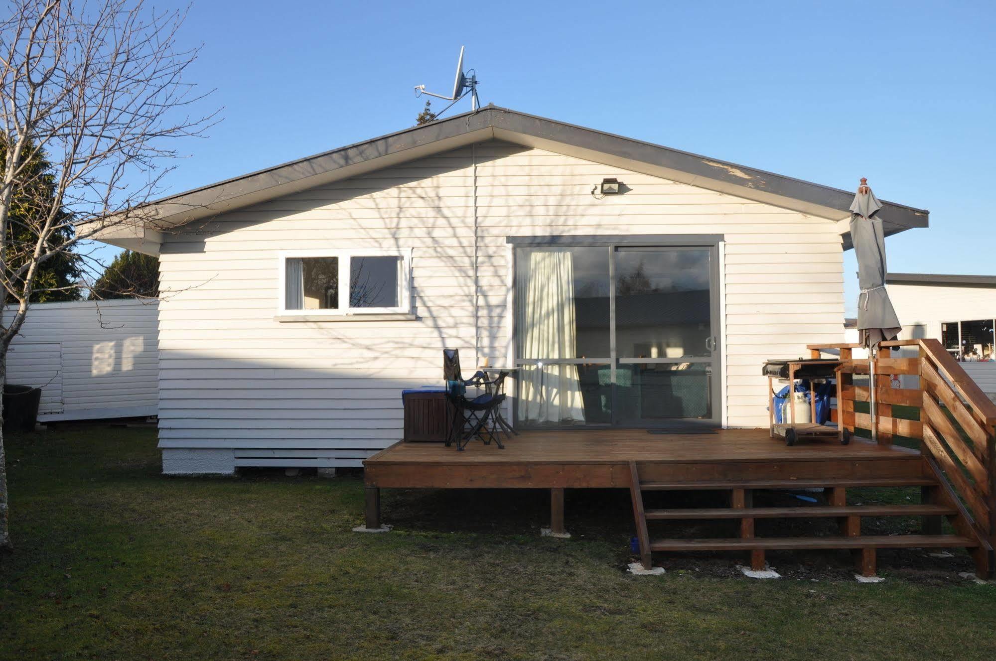 Birchwood Cottages Te Anau Exteriör bild